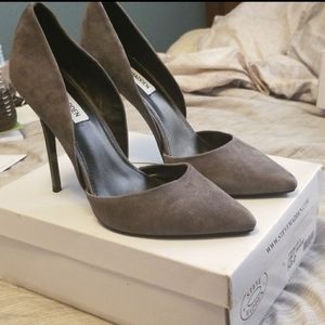 Steve Madden Varsity Grey Suede Pumps